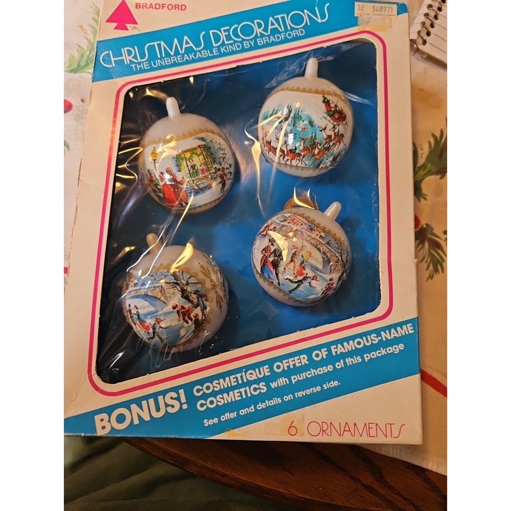 Vintage Bradford Plastic Christmas Ornaments (494)